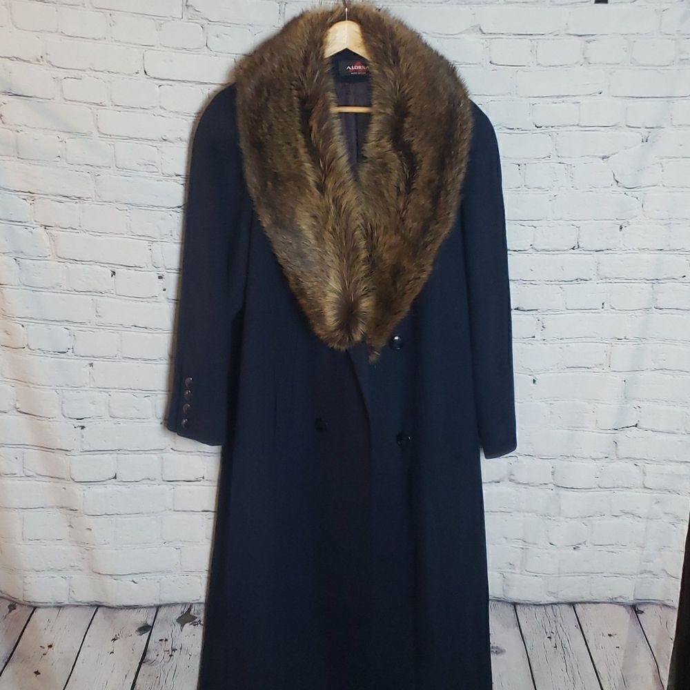 Vintage Navy Alorna Fur and Whool Jacket - Picture 3 of 9